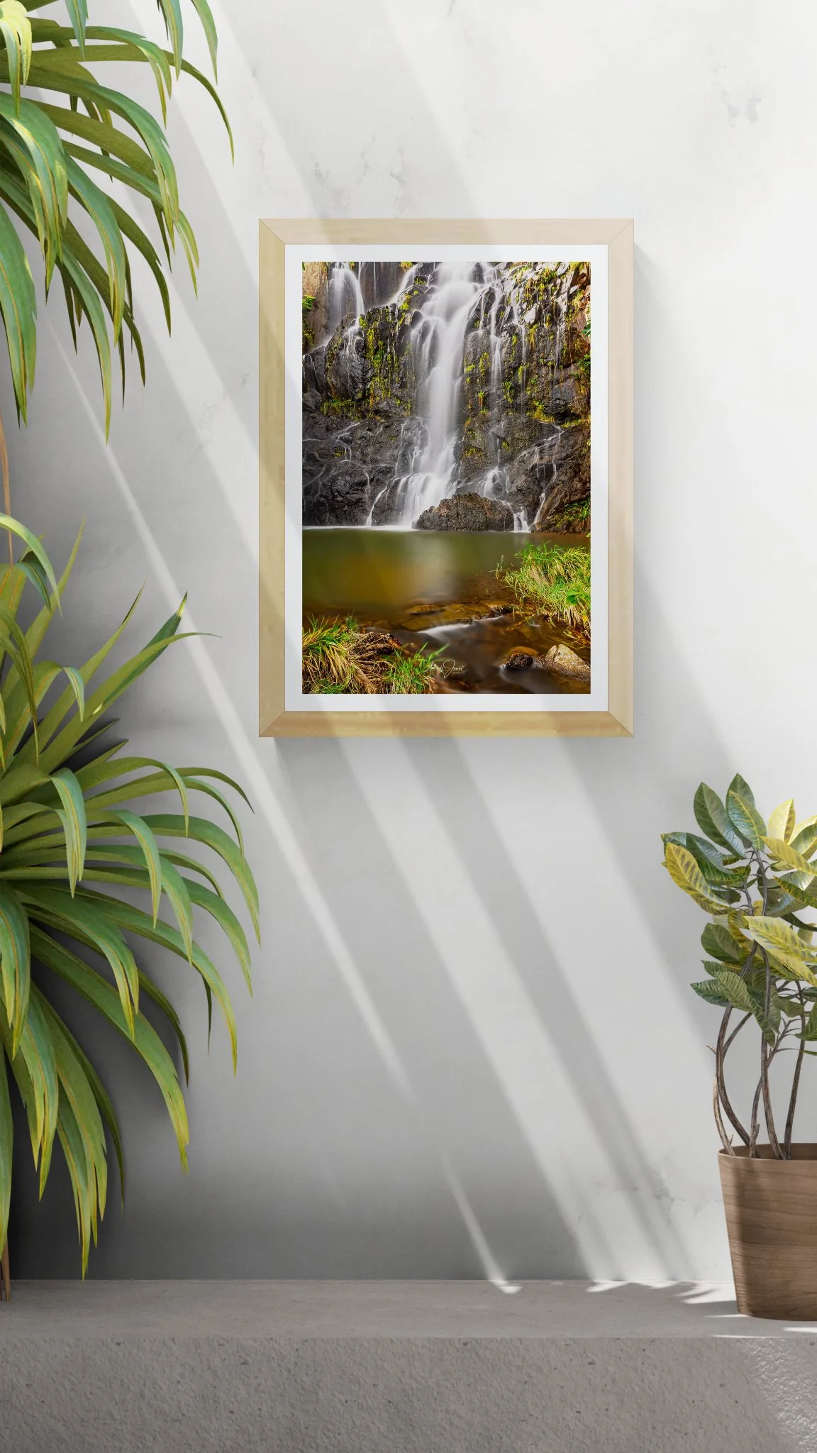 イリヤ・クブシノブ Nacreous展 【Waterfall】キャンバスアート Cascading Elegance Waterfall Fine Art Print by Ashraff Jamal